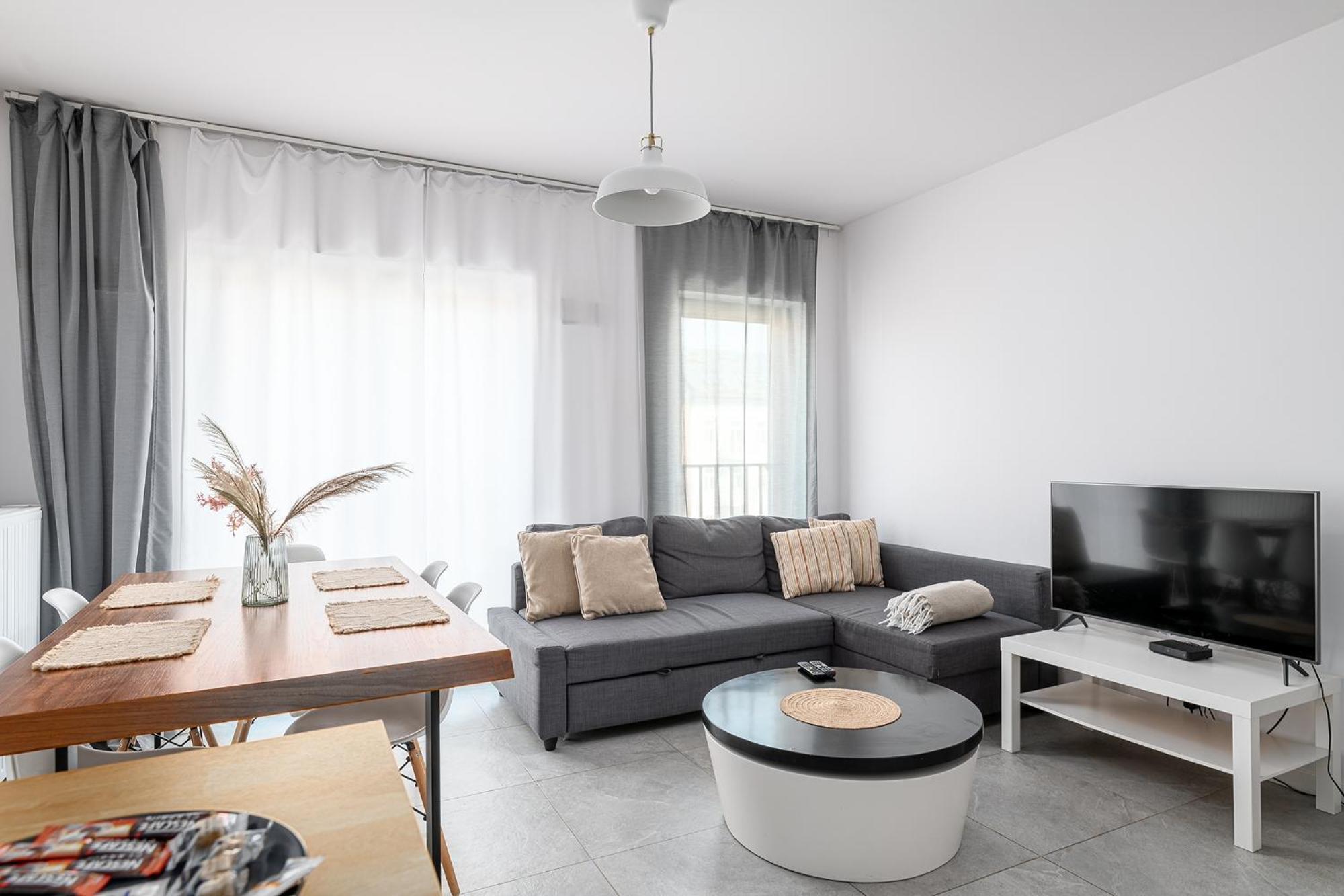 Rentplanet - Sierakowskiego * Varsovia