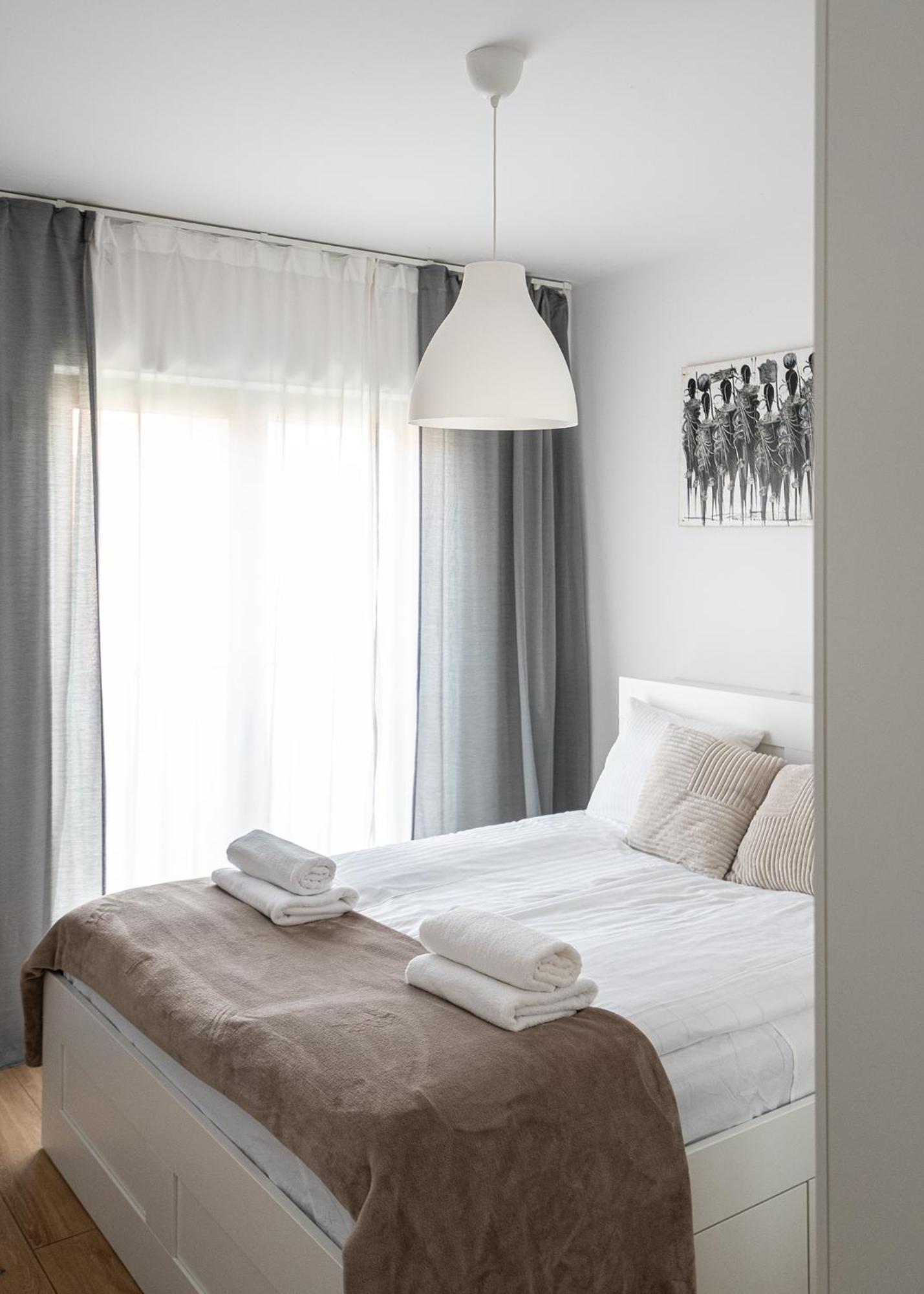 Rentplanet - Sierakowskiego Apartamento